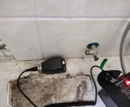 威海市屋顶漏水维修公司分享下卫生间漏水的危害及解决方法